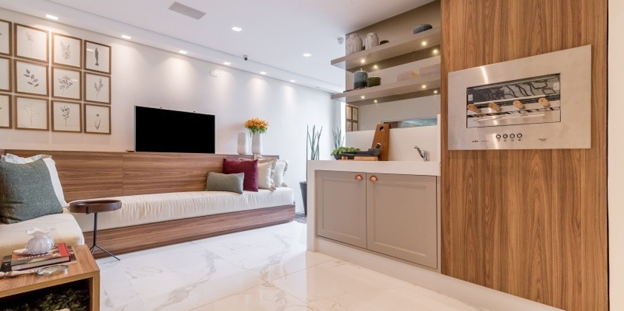 Mesas, cadeiras de alto padrão e mais: conheça os móveis de luxo para a sua casa!